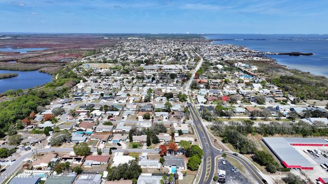 1300 Lester Court, Merritt Island, FL 32952