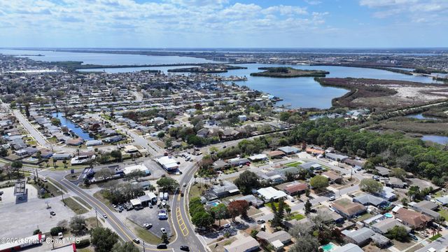 1300 Lester Court, Merritt Island, FL 32952