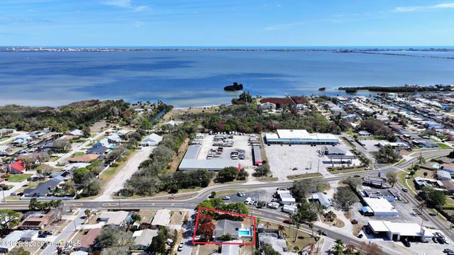 1300 Lester Court, Merritt Island, FL 32952