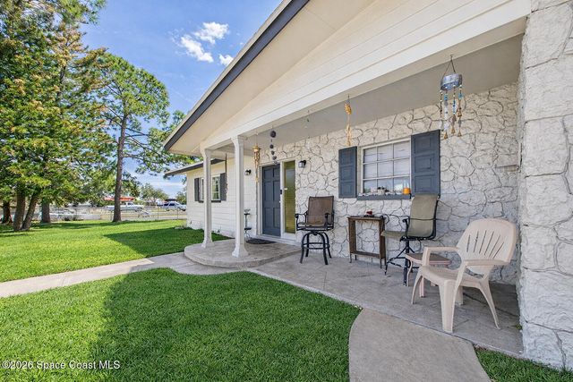 1300 Lester Court, Merritt Island, FL 32952