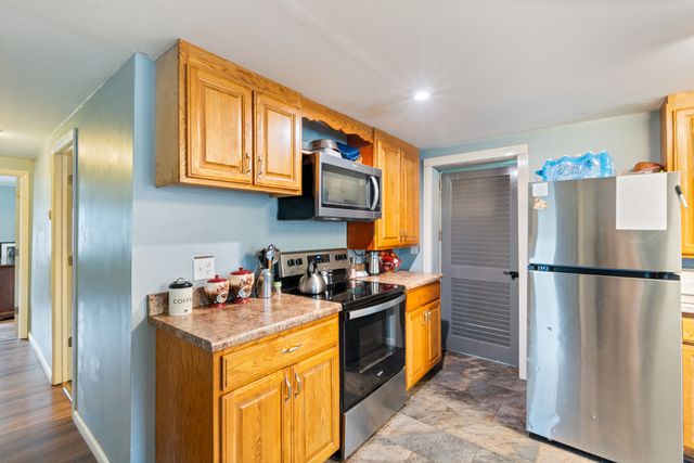 121 Deer Ck Rd, Mc Ewen, TN 37101