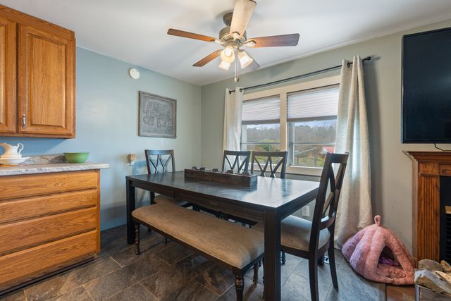 121 Deer Ck Rd, Mc Ewen, TN 37101