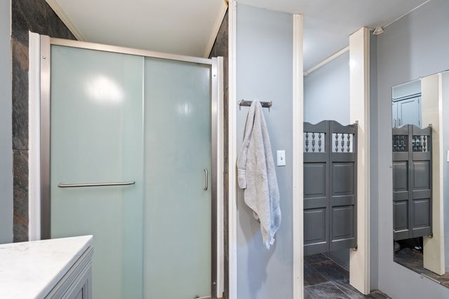 121 Deer Ck Rd, Mc Ewen, TN 37101