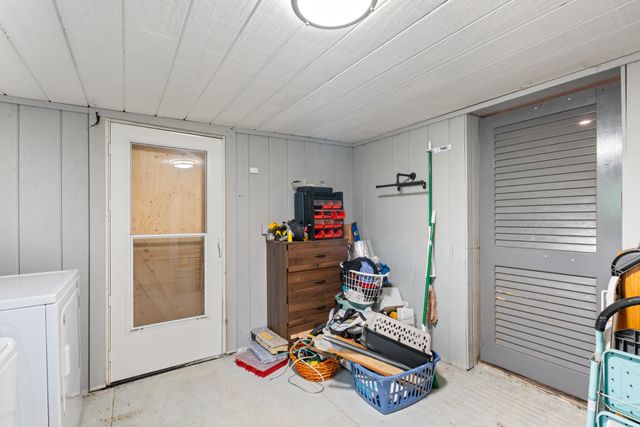 121 Deer Ck Rd, Mc Ewen, TN 37101