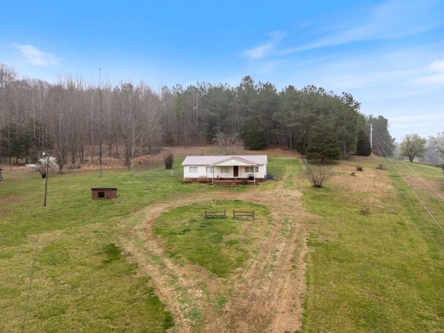 121 Deer Ck Rd, Mc Ewen, TN 37101