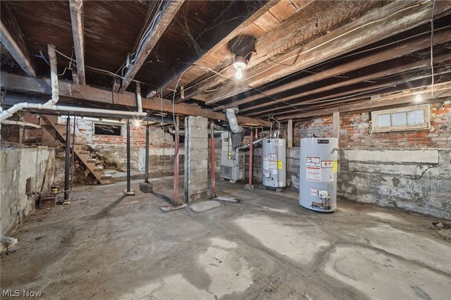 57 W Union Street, Geneva, OH 44041