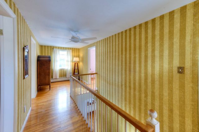 3 Shoreham St, Worcester, MA 01605