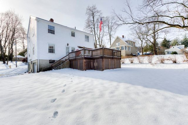 3 Shoreham St, Worcester, MA 01605