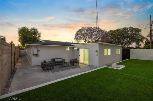 1638 W Pine street, Santa Ana, CA 92703