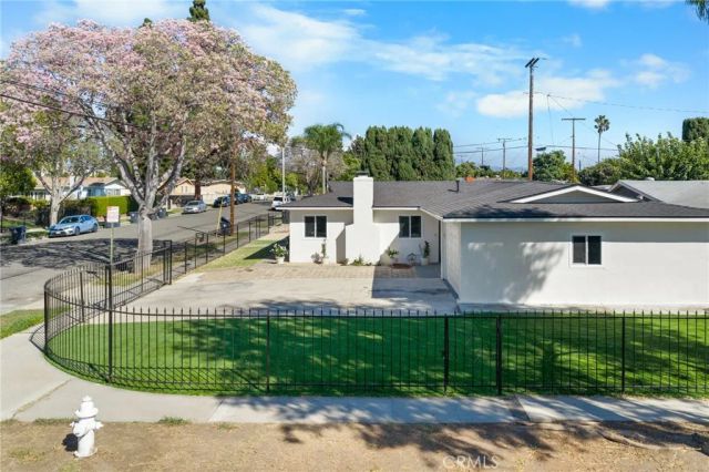 1638 W Pine street, Santa Ana, CA 92703