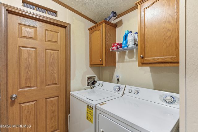 12 Lace Bark Lane, Jackson, NJ 08527