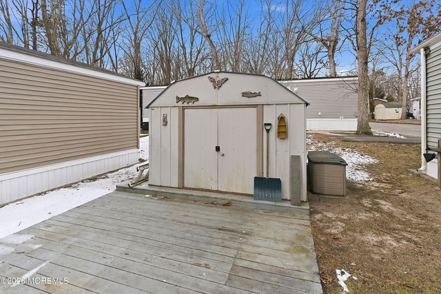 12 Lace Bark Lane, Jackson, NJ 08527