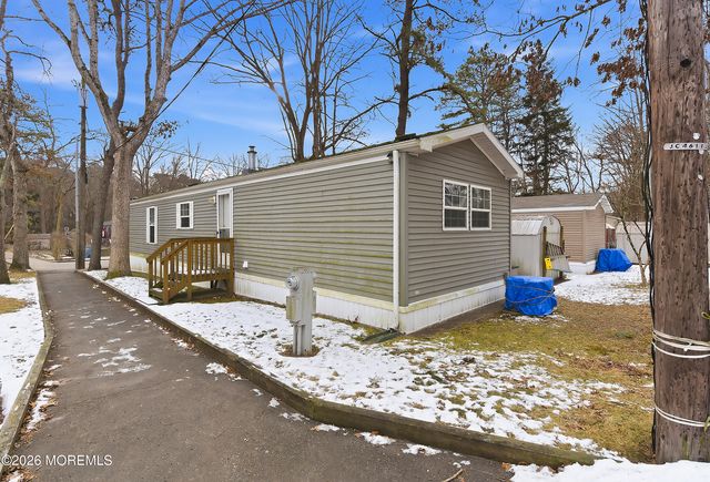 12 Lace Bark Lane, Jackson, NJ 08527