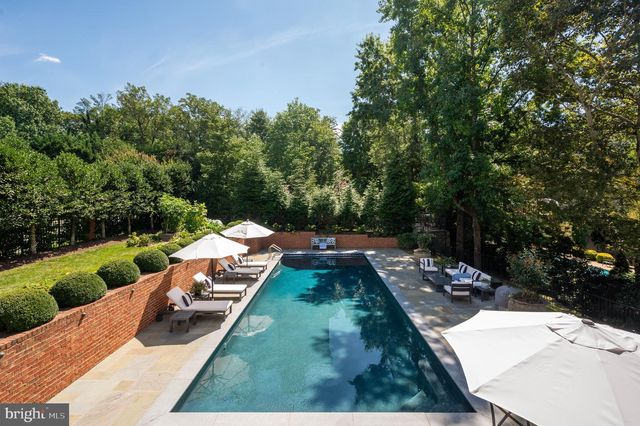 4841 KEMBLE PL NW, Washington, DC 20007