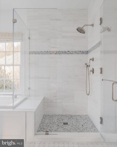 4841 KEMBLE PL NW, Washington, DC 20007