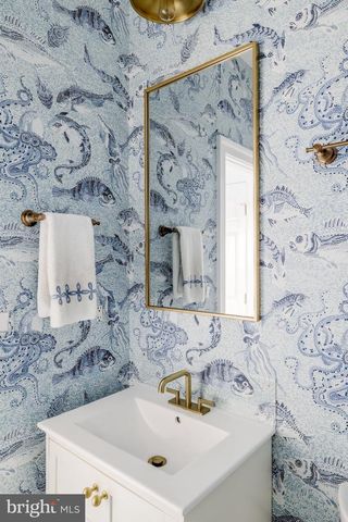 4841 KEMBLE PL NW, Washington, DC 20007