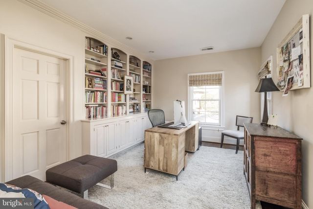 4841 KEMBLE PL NW, Washington, DC 20007