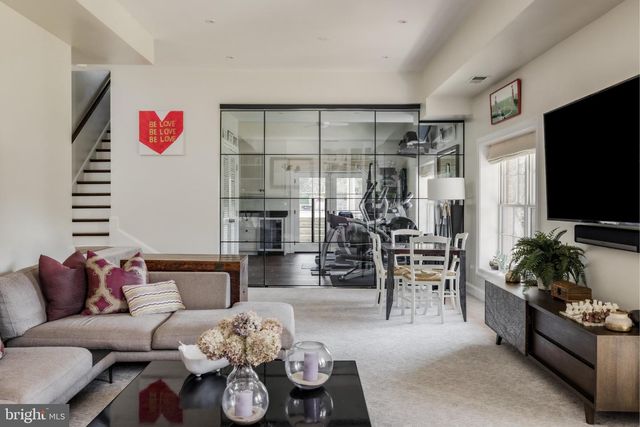 4841 KEMBLE PL NW, Washington, DC 20007