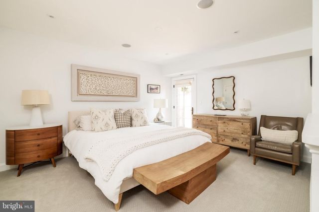 4841 KEMBLE PL NW, Washington, DC 20007