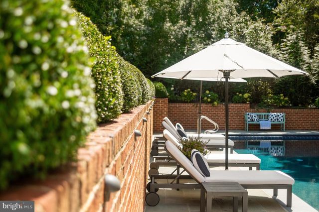 4841 KEMBLE PL NW, Washington, DC 20007