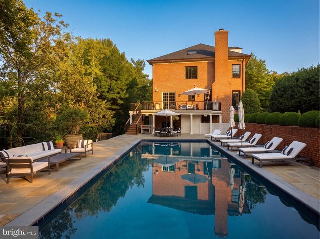 4841 KEMBLE PL NW, Washington, DC 20007