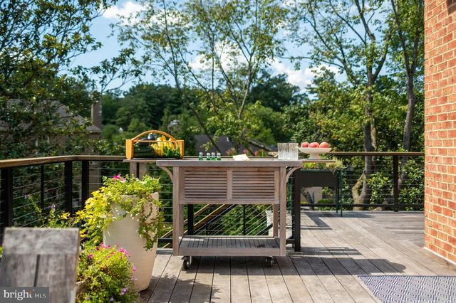 4841 KEMBLE PL NW, Washington, DC 20007