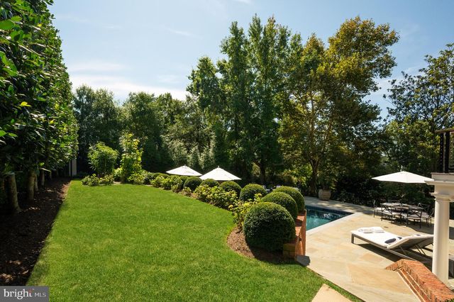 4841 KEMBLE PL NW, Washington, DC 20007