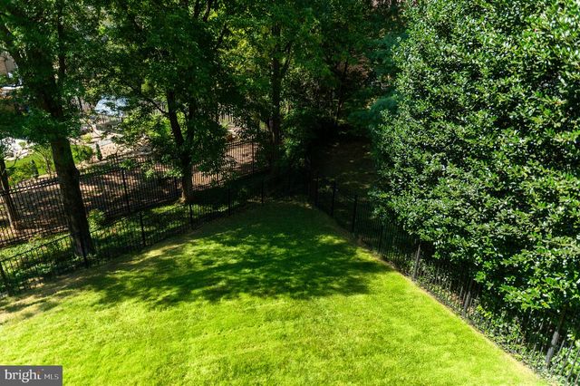 4841 KEMBLE PL NW, Washington, DC 20007