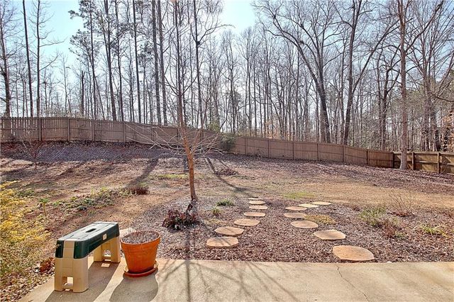 12 Smokey Ridge Court, Newnan, GA 30263