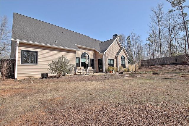 12 Smokey Ridge Court, Newnan, GA 30263