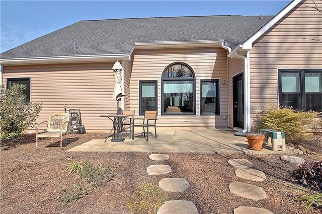 12 Smokey Ridge Court, Newnan, GA 30263