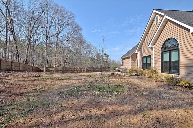 12 Smokey Ridge Court, Newnan, GA 30263