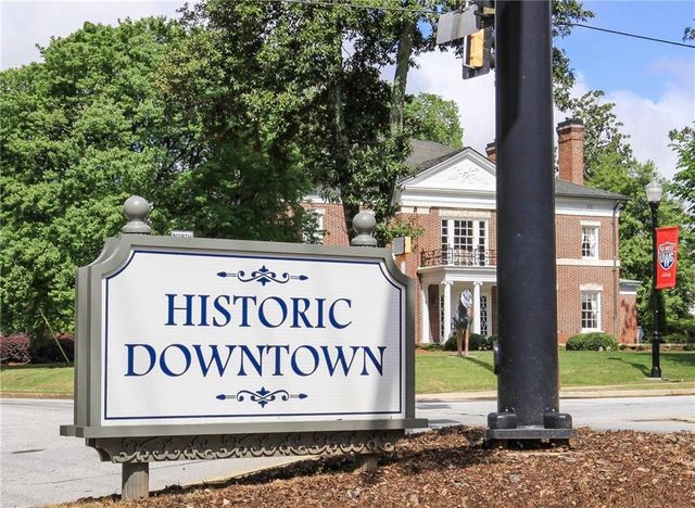 12 Smokey Ridge Court, Newnan, GA 30263