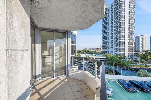 3530 Mystic Pointe Dr 710, Aventura, FL 33180