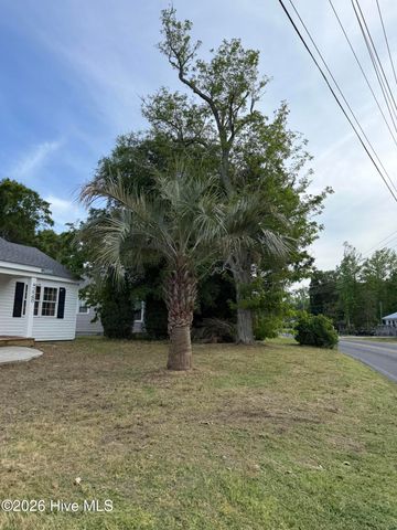 228 Fulcher Landing Road, Sneads Ferry, NC 28460