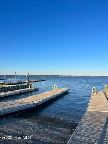 228 Fulcher Landing Road, Sneads Ferry, NC 28460