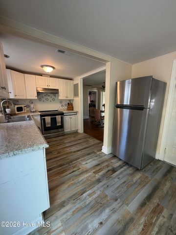 228 Fulcher Landing Road, Sneads Ferry, NC 28460