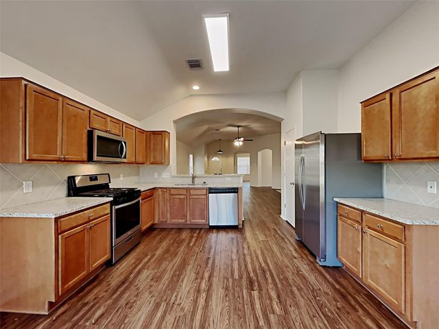 20111 Niagara Falls Drive, Tomball, TX 77375