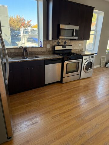 655 N Talman Avenue 2R, Chicago, IL 60612