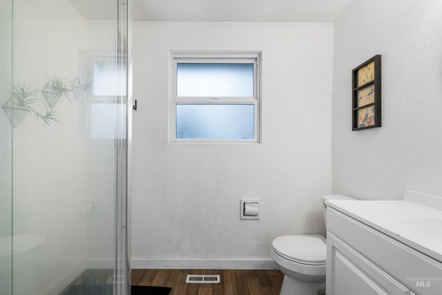 3333 N Pepperwood Dr, Boise, ID 83704