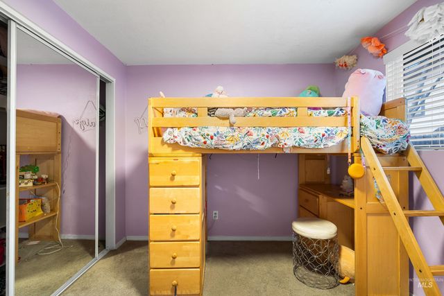 3333 N Pepperwood Dr, Boise, ID 83704