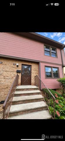 71 Highview Drive, Woodbridge Proper, NJ 07095