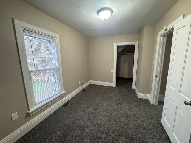 304 8th Ave. Avenue, Charles City, IA 50616