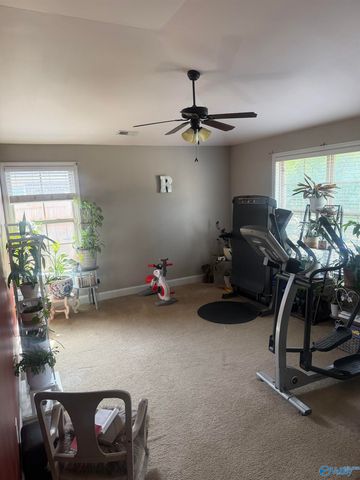 100 Old Bridle Way, Owens Cross Roads, AL 35763