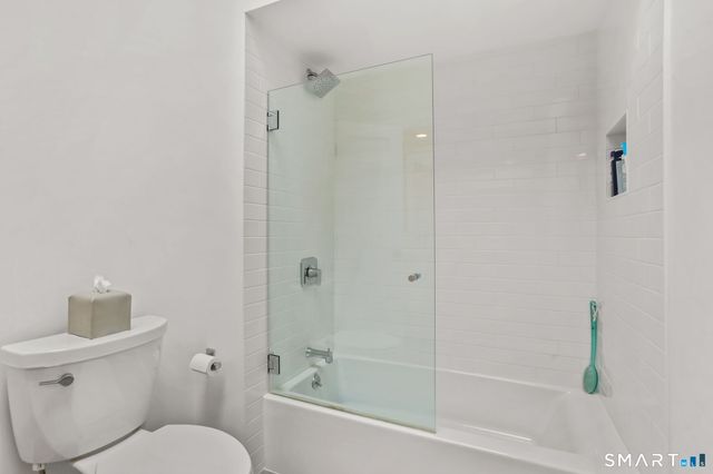 104 Harvest Commons 104, Westport, CT 06880