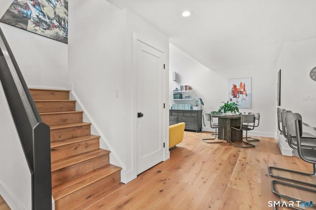 104 Harvest Commons 104, Westport, CT 06880