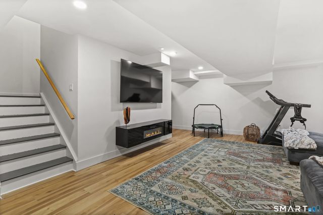 104 Harvest Commons 104, Westport, CT 06880