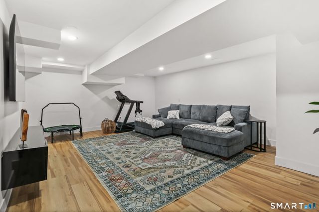 104 Harvest Commons 104, Westport, CT 06880