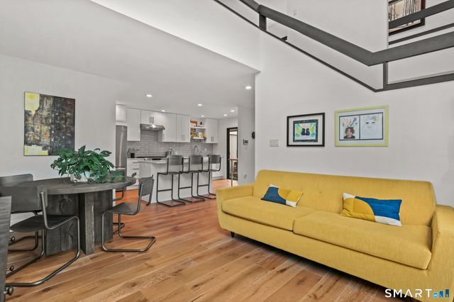 104 Harvest Commons 104, Westport, CT 06880