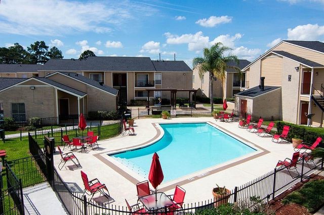 424 S Bender Avenue 403, Humble, TX 77338